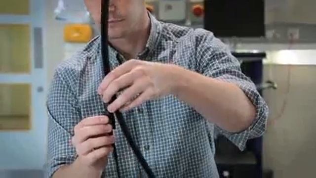 Get To Know Your Audi   Checking Your Wiper Blades