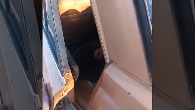 Доводчики дверей на москвиче | прикол смотреть онлайн