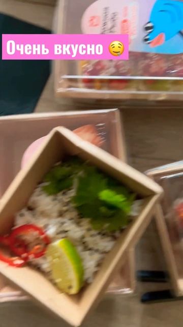 Спонтанный вкусный обед 🍱 #вотенот#папаенотов#спб#питер#мирослава#папа#дочь#дочька#ребенок смотреть онлайн