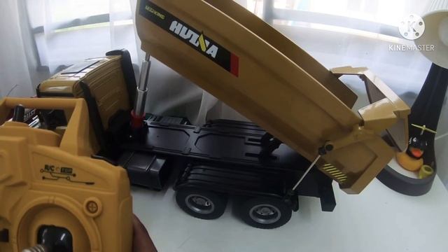 Huina 1582 full metal RC truck unboxing and review смотреть онлайн