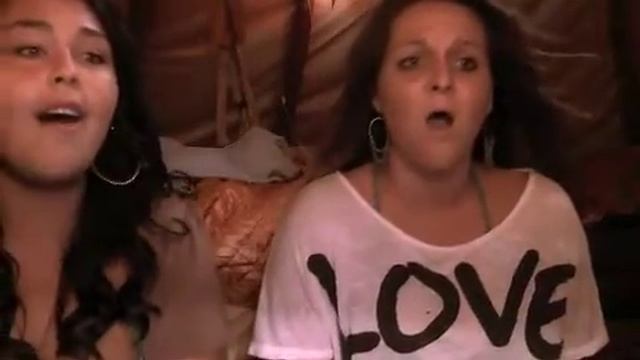 Hey ya! Acoustic Cover Kassie and Iris Downey смотреть онлайн