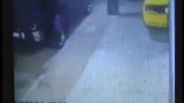 Man opens fire on Detroit strip bar caught on security tape смотреть онлайн