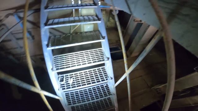 IN DIESEM LOCH FANDEN WIR ZWEI LEICHEN! смотреть онлайн