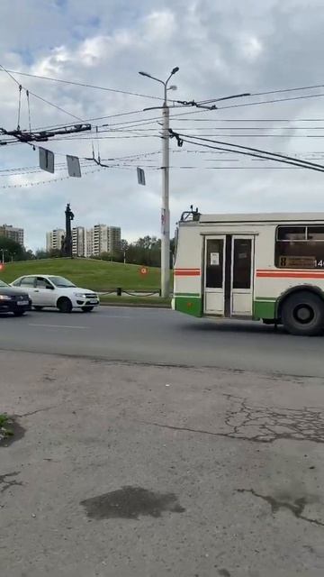 Троллейбус 🚎 смотреть онлайн