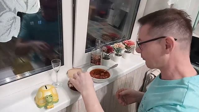 Ёпта пятница. Салаты уже сожраны! смотреть онлайн