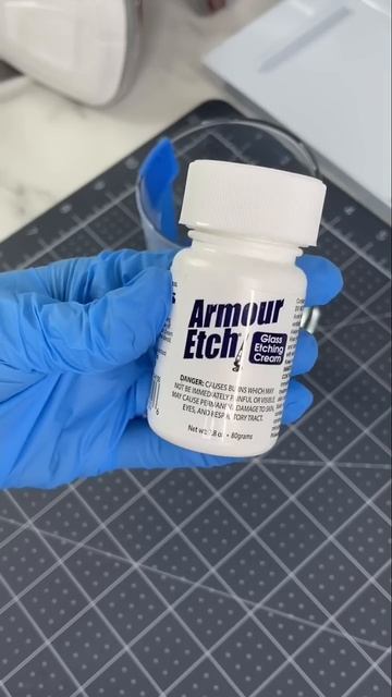 Glass Etching With The Cricut смотреть онлайн