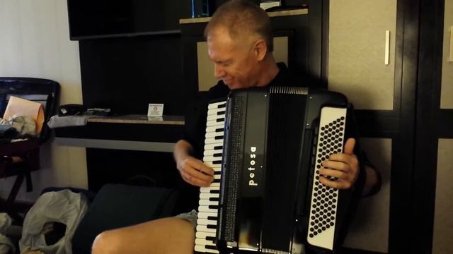 Lou Jacklich's Student, Rich F., Performs Flight of the Bumblebee смотреть онлайн