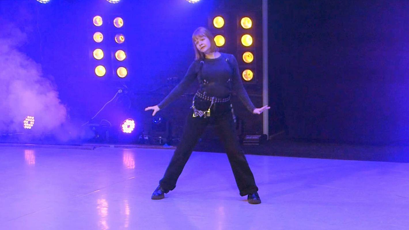 ANNA (K-pop Solo Juniors Beginners) смотреть онлайн