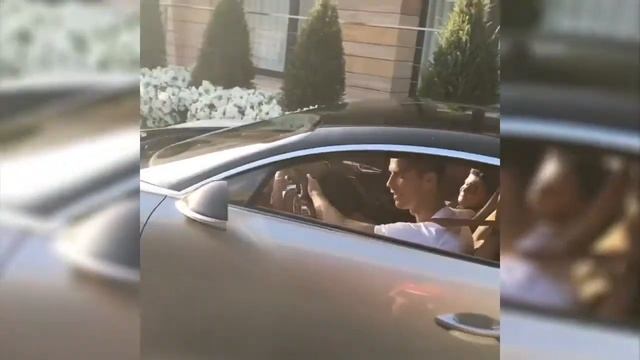 Cristiano Ronaldo Buys New Bugatti Chiron