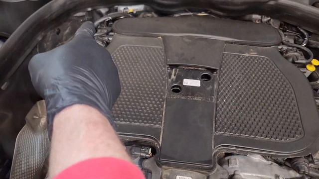 M276 Intake Manifold and Vacuum Pump Removal смотреть онлайн