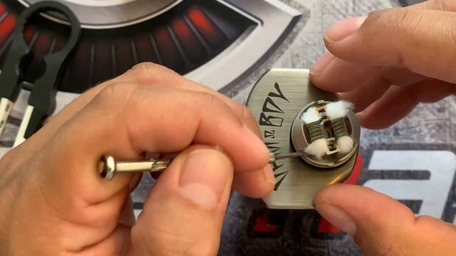 REBIRTH RDA By Mike Vapes & Hellvape #PORTUGUES (Vape, Cigarro Eletrônico, Ecig).