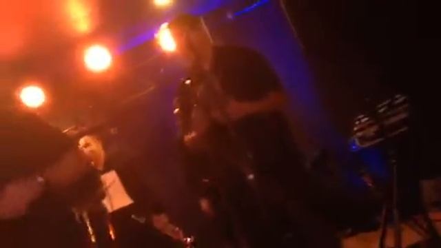 Franky Rodriguez Y Homenaje A La Salsa - De Patitas смотреть онлайн