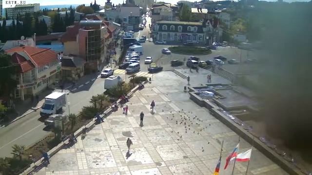 Вебкамера "Площадь Советская". Запись 11.10.2017 12:00:04 смотреть онлайн
