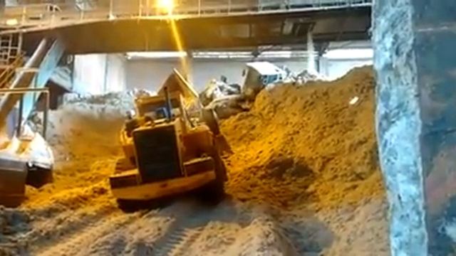 Cargador ling Gong 956 enterrado смотреть онлайн