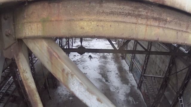 Ярослав на Кирзе 3.12.2016 Прыжки с командой Земляпрыжков смотреть онлайн