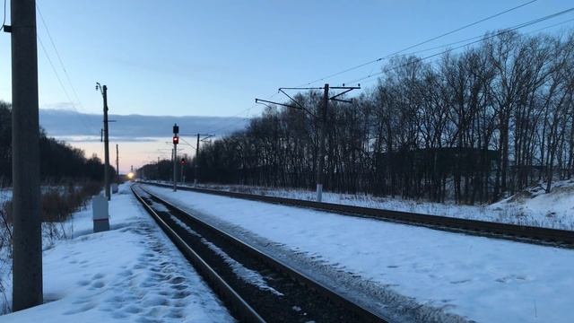 Паровоз П36-0147 с поездом Ярославль – Рыбинск утром и вечером смотреть онлайн