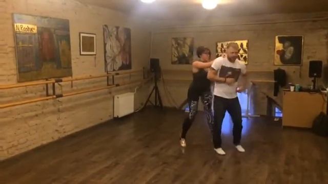 Andrey Bryukhovskikh & Yana Velichkovskaya смотреть онлайн