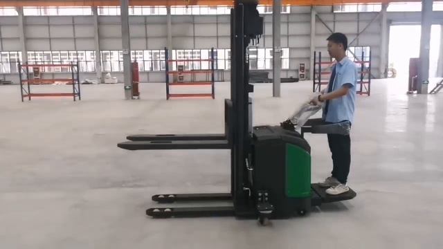 NEOlift standing type electric pallet stacker,load capacity 1.5-2.0T with max. lifting height 5.5m. смотреть онлайн