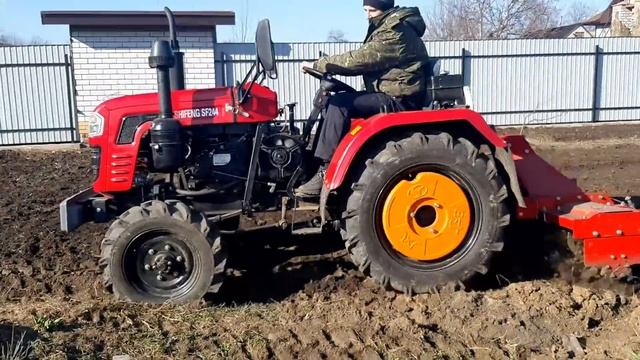 Фрезерование 2019 мини-трактором Shifeng SF-244 смотреть онлайн