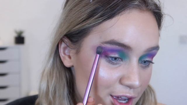 BEAUTY BAY PRIDE 2.0 PALETTE PERFECT FOR PRIDE, REVISITING THE PALETTE AND HONEST REVIEW смотреть онлайн