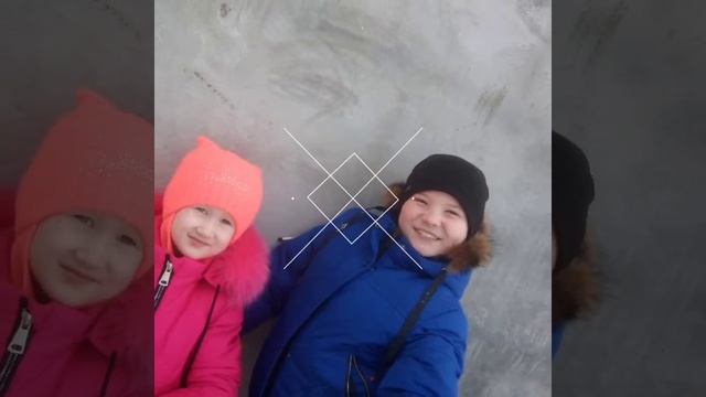 Клип на  улице