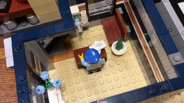 Let's MOC No. 14: LEGO Police Station