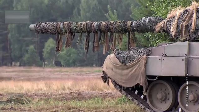 WHY IS SURVIVABILITY THE KEY IN PLATFORM-BASED WARFARE? #PZH2000 #M1Abrams #Leopard2A5 #UkraineWar смотреть онлайн
