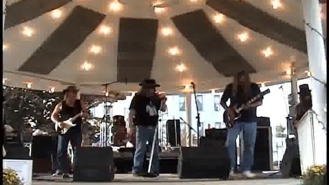 STREET SURVIVOR Marshall ILL.flv LIVE CAM CORDER, SEPT 2010 смотреть онлайн