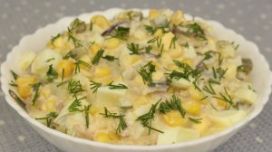 Простой и вкусный салат с тунцом. Просто все смешал и салат готов. Без майонеза.