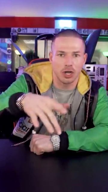 Do You Stretch The Vowels Of The Words While Rapping? смотреть онлайн