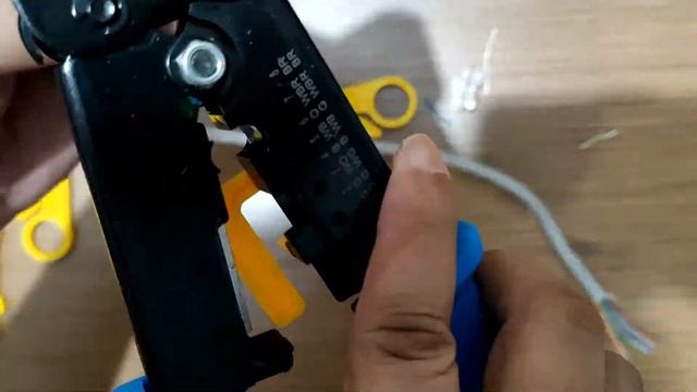 How to use Passthrough Crimping tool, Cable Stripper and RJ45 Cat6 смотреть онлайн