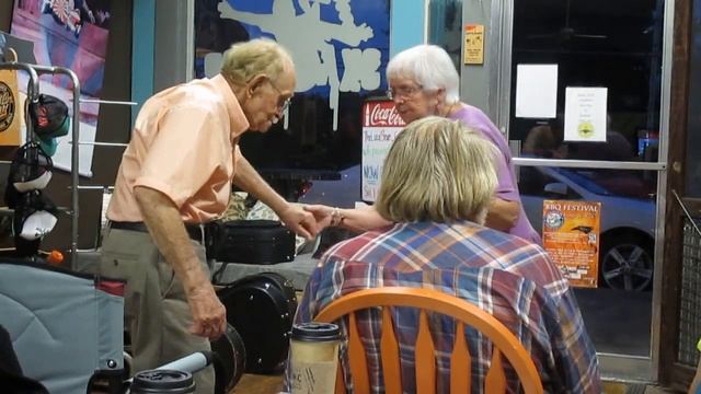 "Start it Up" ~ Blues at the Local Bean open mike смотреть онлайн