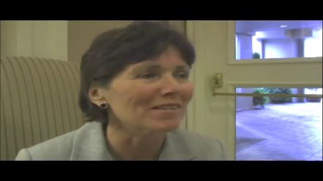 Innovating Change in Community Care - Sharon Goodwin смотреть онлайн