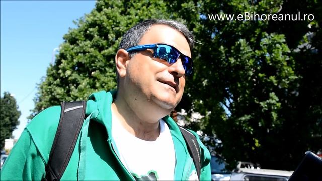 În frunte cu jurnalistul Lucian Mîndruţă, voluntarii CIF au spălat pasajul de pe Bulevardul Dacia смотреть онлайн