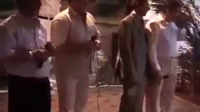 Группа Ларам танцует красиво смотреть онлайн