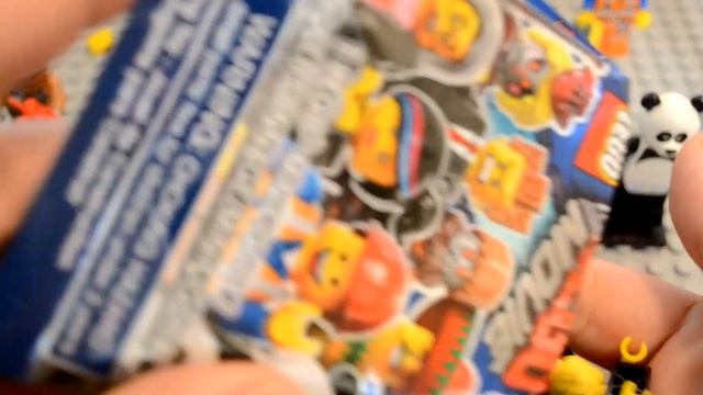 The Lego Movie - Minifigures (71004) Unboxing - Part 3 смотреть онлайн