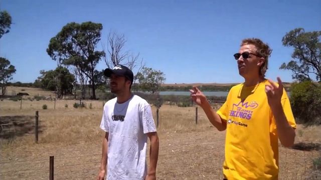 Australia Guy Gets Shocked By Electric Cow Fence смотреть онлайн