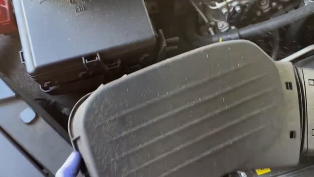 2018 Maserati Quattroporte Cabin Filter, Air Filter, & Oil (Filter) Replacement смотреть онлайн