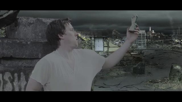 Aaron In Broken City смотреть онлайн