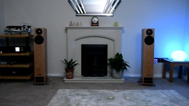 More Naim Uniti Star, and PMC Twenty5.23i music - Laura Marling - Soothing. смотреть онлайн
