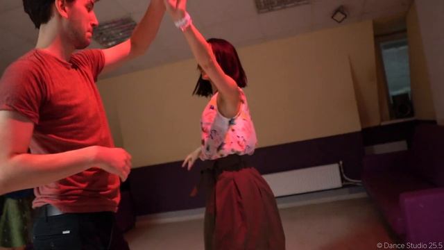 Salsa NY style. Robert & Natalia Sarazhakova || MAMBO party by Dance Studio 25.5 смотреть онлайн