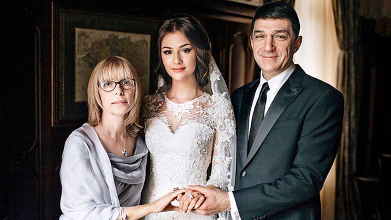 Её муж загулял с Хоркиной и признал внебрачного сына: Как сейчас живут дочери Веры Глаголевой смотреть онлайн