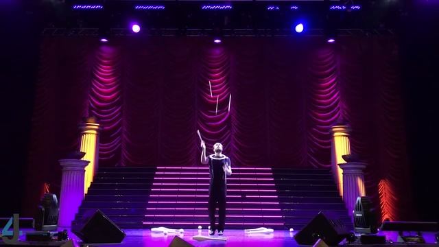 39 Juggling act смотреть онлайн