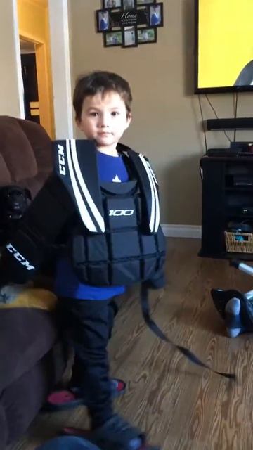 Landon and Grayson playing goalie march 2020 смотреть онлайн