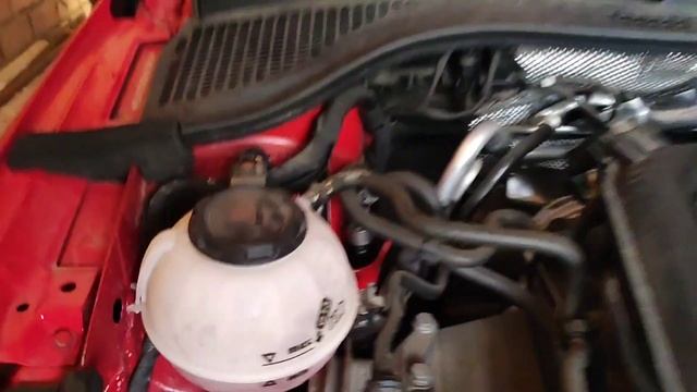 Cambiando Anticongelante G12 EVO VAG!!! смотреть онлайн