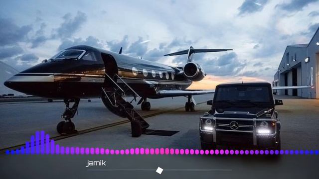 Jamik - Самолёт