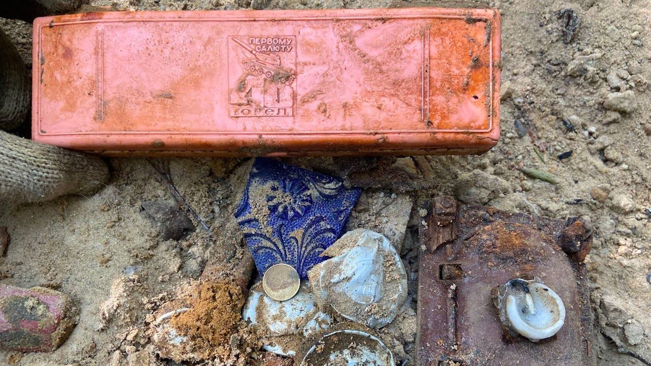 Коп по войне. Пенал послевоенных пионеров в немецком блиндаже. смотреть онлайн