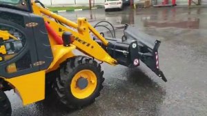 Универсальный мини экскаватор-погрузчик VENIERI VF 1.33B