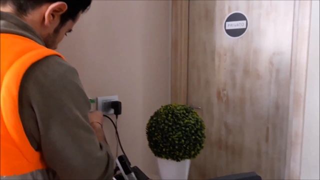 Tecnici Sittel Open Fiber Grosseto installano la FTTH In studio Dentistico смотреть онлайн