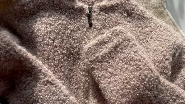 Хит сезона! Бомбер / курточка Тедди спицами из букле! Подробное описание + видеоурок уже на сайте 🤎